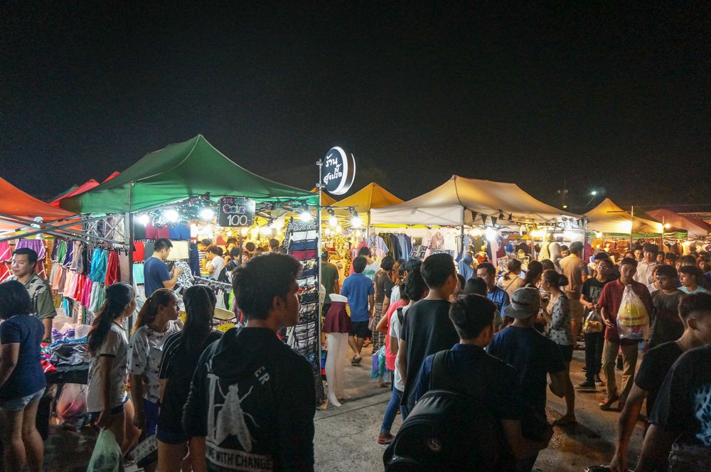 曼谷夜市, 曼谷美食, 泰國自由行, 曼谷自由行, 曼谷景點, 曼谷必去 曼谷夜市, 曼谷美食, 泰國自由行, 曼谷自由行, 曼谷景點, 曼谷必去, 火車夜市, 席琳卡娜火車夜市